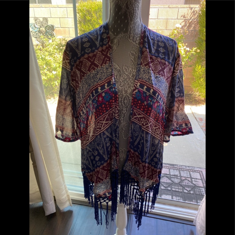 Hollister kimono